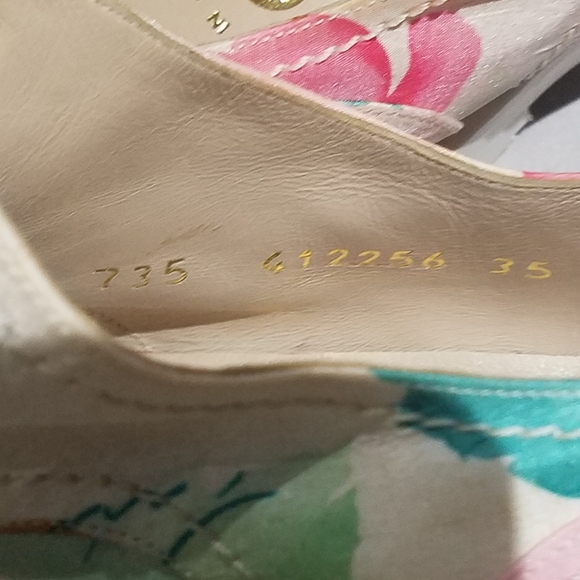 Vintage Chanel - Picture 7 of 10